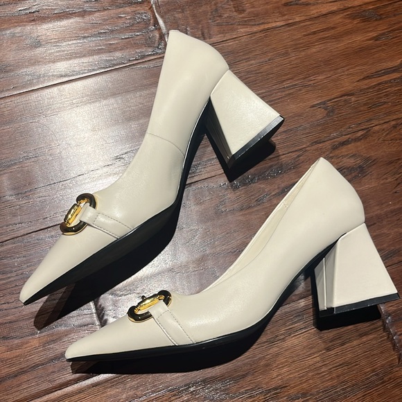 Jeffrey Campbell cream pointed heels - Picture 3 of 5